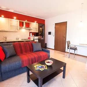 https://casa-i-giardini.it-lombardy.com